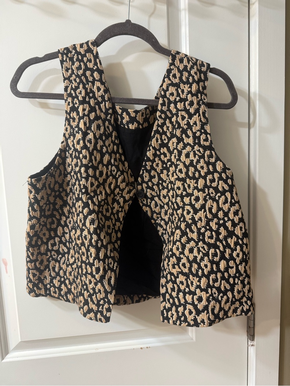 Mauve Black and Tan Leopard Print Vest